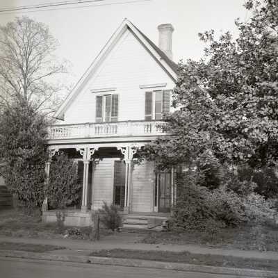 Miller House (Right Front View), 609 Center Street, Oregon City