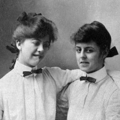 Two Young Quinn Ladies (E): Copyright: None; Origsize: 2" x  1"; Origformat: Print-Photographic