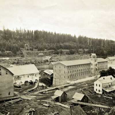 Oregon City Flour and Woolen Mills, 1872.: Copyright: Clackamas County Historical Society; Origsize: 5x7; Origformat: Print-Photographic