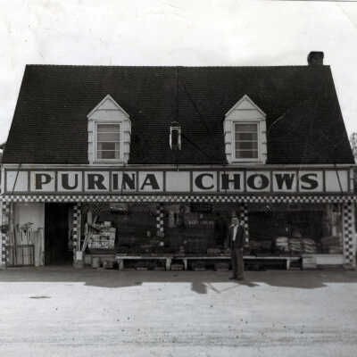 Purina Chows Feed Store.: Origsize: 5" x 7"; Origformat: Print-Photographic