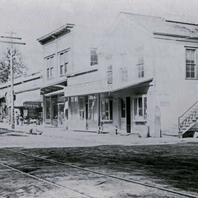 Oregon City 1899 - E. G. Caufield Farmer's Store - SW Corner of 8th and Main Street