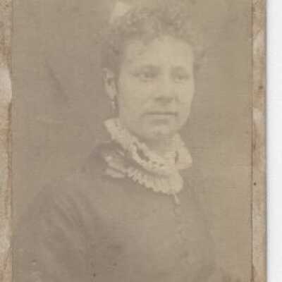 Unknown Woman - Studio Portrait