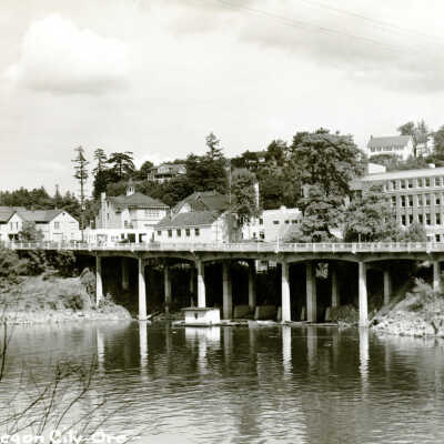 Oregon City 1940s - Courthouse Viewed from River