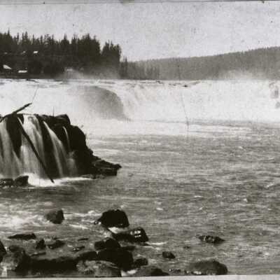 Willamette Falls 1885 - Native American Fish Platform