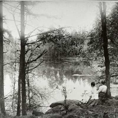 Gladstone Chautauqua Park Lake