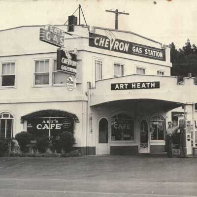 Falls Vista Gas Station on South 2nd - Oregon City Oregon - 1930's