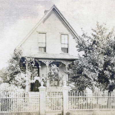 William Howell, 308 Jefferson Street, Oregon City - Still Standing.