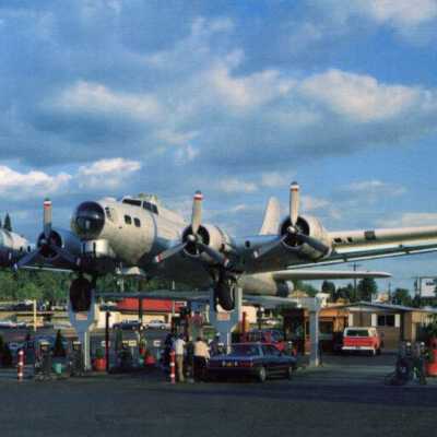 Postcard of the Bomber Service Station - Milwaukie, Oregon