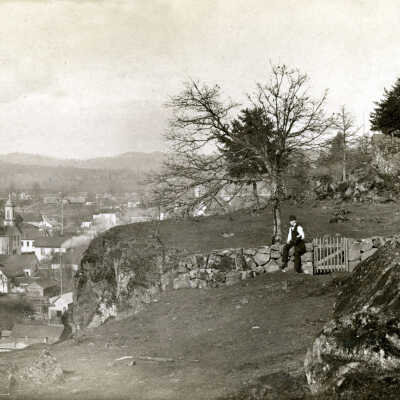 Oregon City from the Bluff at 6th with the Chase House. 1888