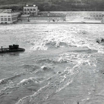 1943 Flood - Crown Zellerbach Mill Viewed from Oregon City