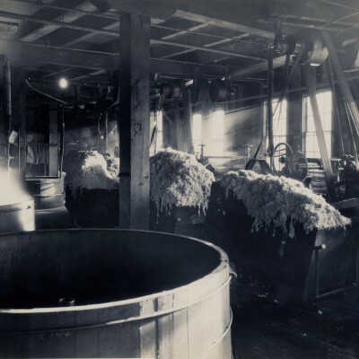 Oregon City Woolen Mill.