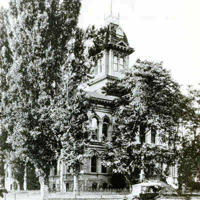 Clackamas County Courthouse, Oregon City, 1912.