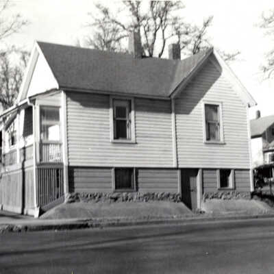 W.P. and Della Green's House, 319 4th Street, Oregon City - Still standing