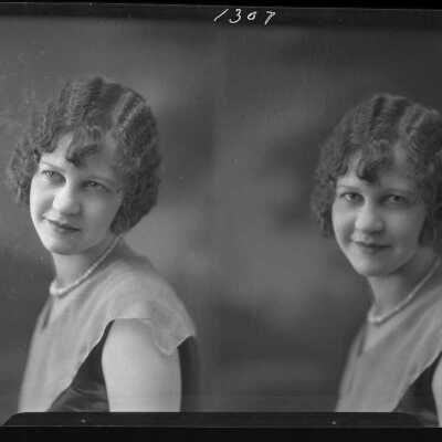 Photograph of a woman for Mildred Arndt - December 1929 - Negative