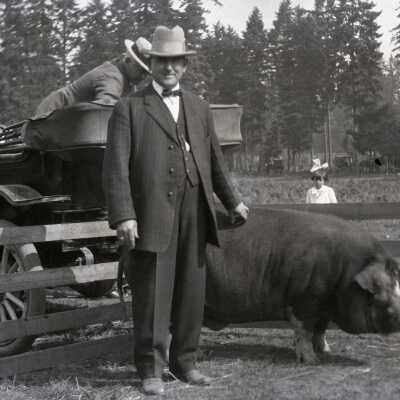 Dimick, Grant B. 1913 - at Clackamas County Fair