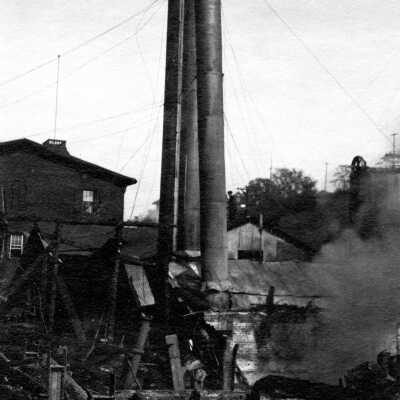 Hawley Mill Fire, October 8, 1923.: Copyright: Clackamas County Historical Society; Origsize: 2x4; Origformat: Print-Photographic