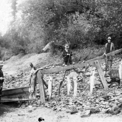 Fishing on the Willamette River at Roethe's Landing
