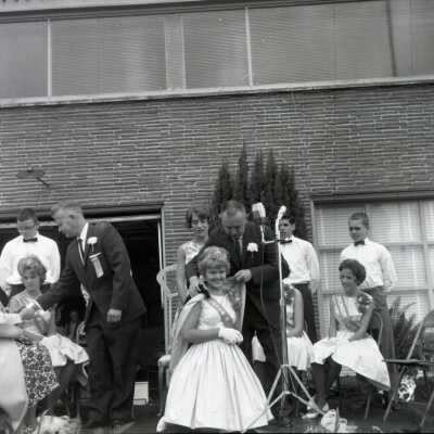Willamette Meteorite Marker Dedication, i, 1962: Origformat: Negative