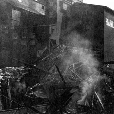 Hawley Mill Fire, October 8, 1923.: Copyright: Clackamas County Historical Society; Origsize: 2x4; Origformat: Print-Photographic