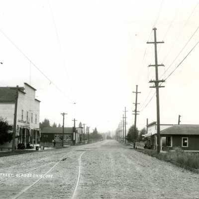 Portland Avenue and Clarendon Street in Gladstone