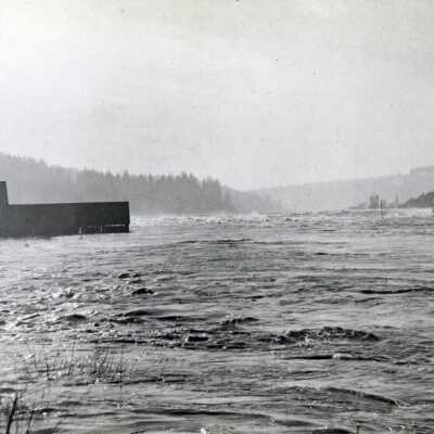 1943 Flood - Looking Towards Willamette Falls - Oregon City