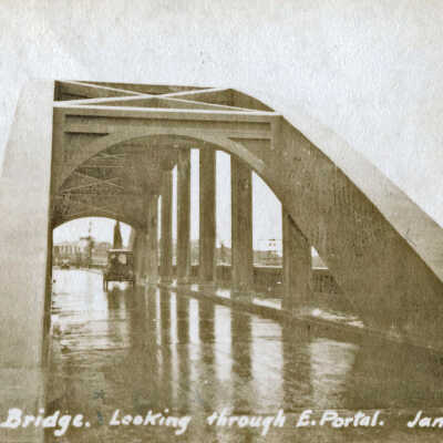 East Entrance to Arch Bridge over Willamette River.