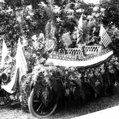 Fourth of July, 1908. Chambers Howell Parade Entry
