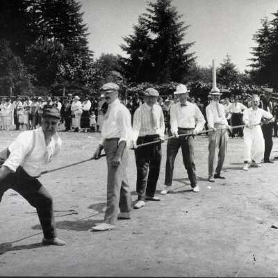 Oregon City Woolen Mill Picnic ca. 1920's - Picture #2 - Crystal Lake Park