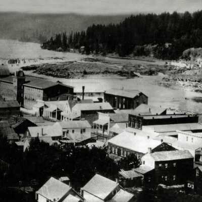 Oregon City with a view of Willamette Falls, 1885.: Copyright: Clackamas County Historical Society; Origsize: 4" x 6"; Origformat: Print-Photographic