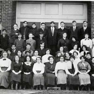 Oregon City High School Students 1914 - Junior Class