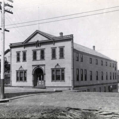 Old YMCA Building at 1025 Main Street at Moss, Oregon City, Oregon.