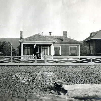 Seaside Cottage owned by Ed Caufield.
