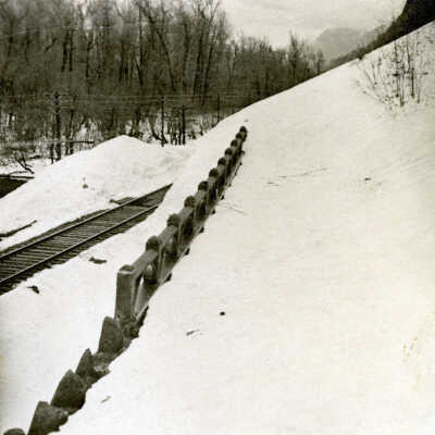 Columbia Gorge - Snow Blockage of Train, 1921
