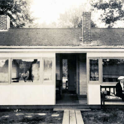 Mertie Stevens' River House in West Linn - 1938