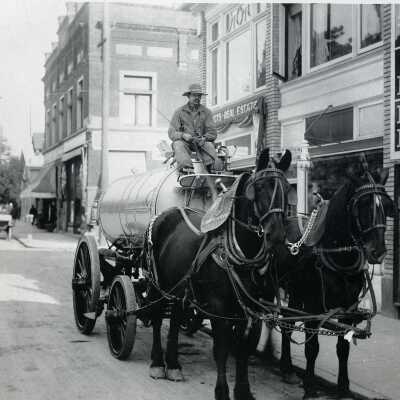 Oregon City 1917 - New Water Wagon and Team - 8th and Main Street
