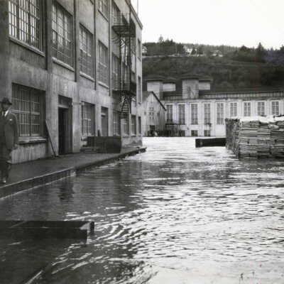 1922 Flood - Oregon City Woolen Mills