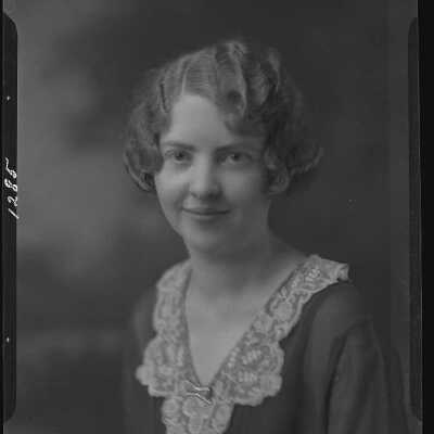 Photograph of a woman for Mary Brady - Negative # 1285 - Dated December 1929