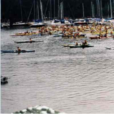 4278 - Deep Cove kayaks 1.tif