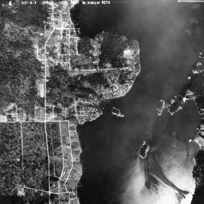 04 - N Dollarton Hwy, Keith Road, Cove Cliff area, Deep Cove, 1953