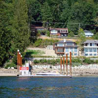 3195 - 06 - Homes by shipyards DSC01014.tif