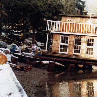 Deep Cove - Sinking Liveaboard 2 - Winter 1978