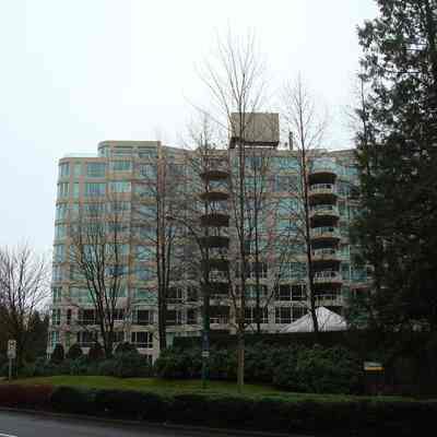 3912 - Roche Point Towers DSC03327.JPG