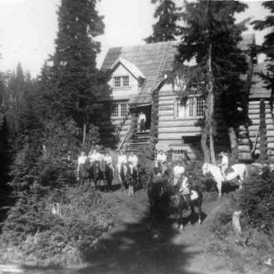 4864 - Horses- lodge- Mount Seymour 1946-08-24.tif