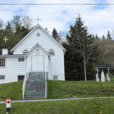 4100 - 36 - TWN Church with Statuary IMG_2039.JPG