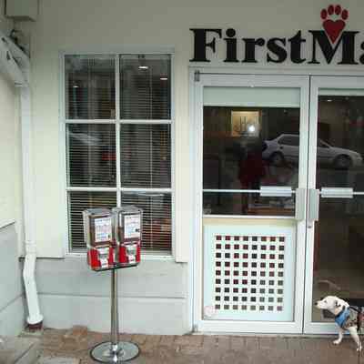 2600 - First Mate Pet Food in DC DSC00647.tif