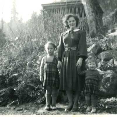 Mary Jenkins with Anne and Susan circa 1949