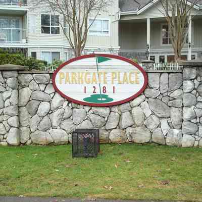 3920 - Parkgate Place sign DSC03337.JPG