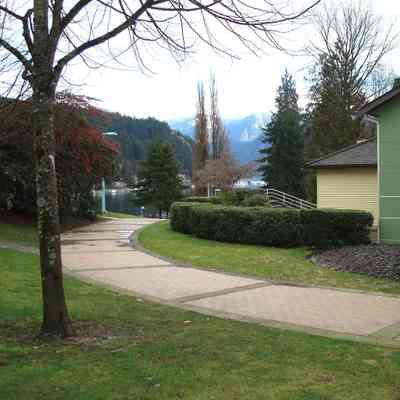 Deep Cove Cultural Centre and Panorama Park