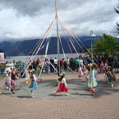4020 - May Day Maypole, Seymour Dance May 1, 2010