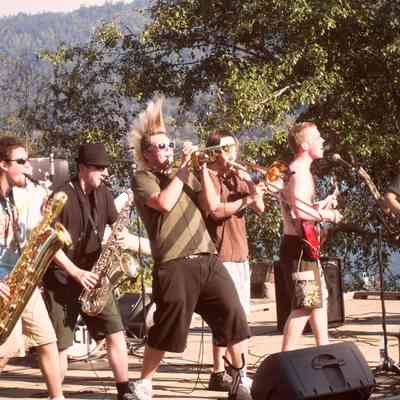 4717 - Concerts at Cates SAM_0209.JPG